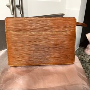 Louis Vuitton EPI tan clutch with green inside